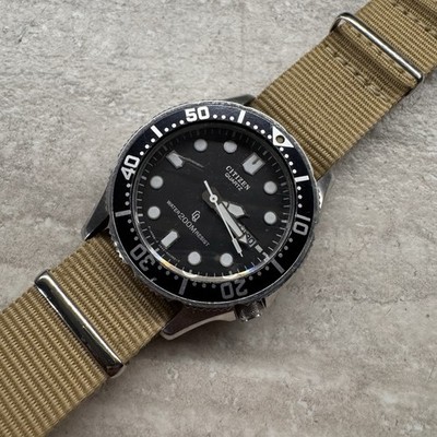 Citizen Mid Size Quartz Taucheruhr 