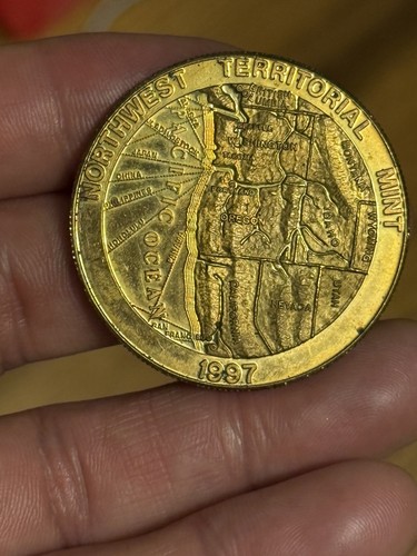 Medallón coleccionable The Gold Panner de Northwest Territorial Mint - Imagen 4 de 5