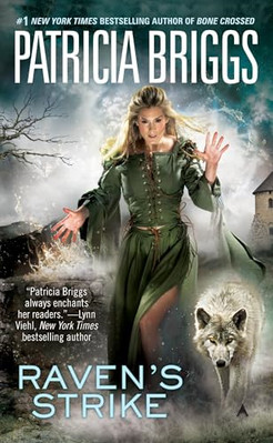 Raven's Strike - Mass Market Paperback NEW Briggs, Patrici 2005-07-26