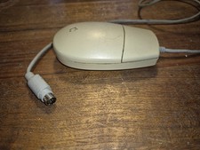 ​Titre : Souris Vintage Apple Desktop Bus Mouse II - Modèle M2706 - ADB