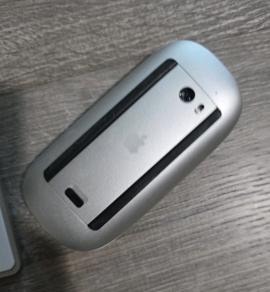 Apple Wireless Keyboard & Magic Mouse EUC With Packaging  - Image 4 of 4