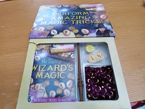The School Of Wizards Magic 15 Tricks By Top That Publishing Activity Book & Kit - Picture 3 of 7