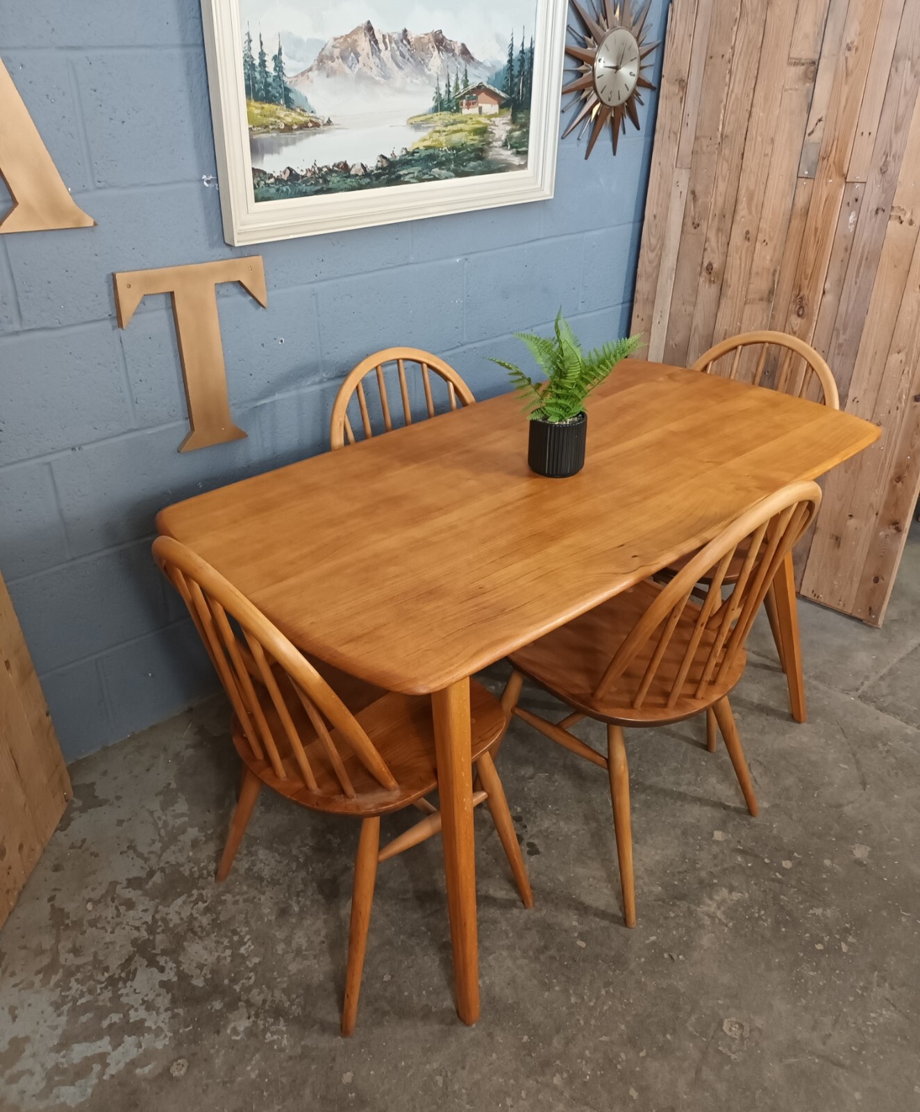 STUNNING ERCOL PLANK DINING TABLE AND 4 CHAIRS MID CENTURY VINTAGE