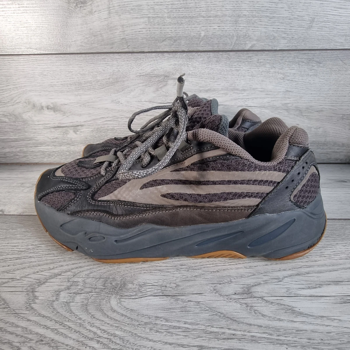 Adidas Yeezy Boost 700 V2 - Geode - UK Size 9.5 EG6860