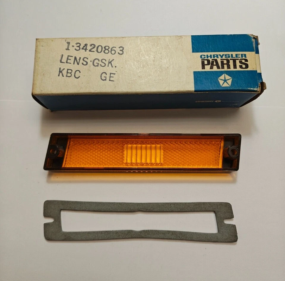 Chrysler Newport 1970-1971 luz de marcado lateral izquierdo lente con junta 3420863 nuevo de stock Foto 4 de 4