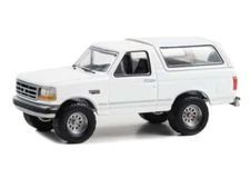 1993 Ford Bronco XLT - Oxford White Diecast 1:64 Scale Model - Greenlight 30452