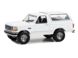 Greenlight Oxford White 1993 Ford Bronco XLT GREEN MACHINE 1 64 Car 30452
