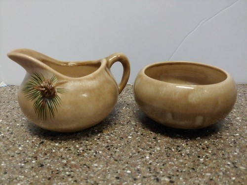 Vintage Pottery Signed by Gladys Creamer with Acorn and Small Matching Bowl - Picture 5 of 11