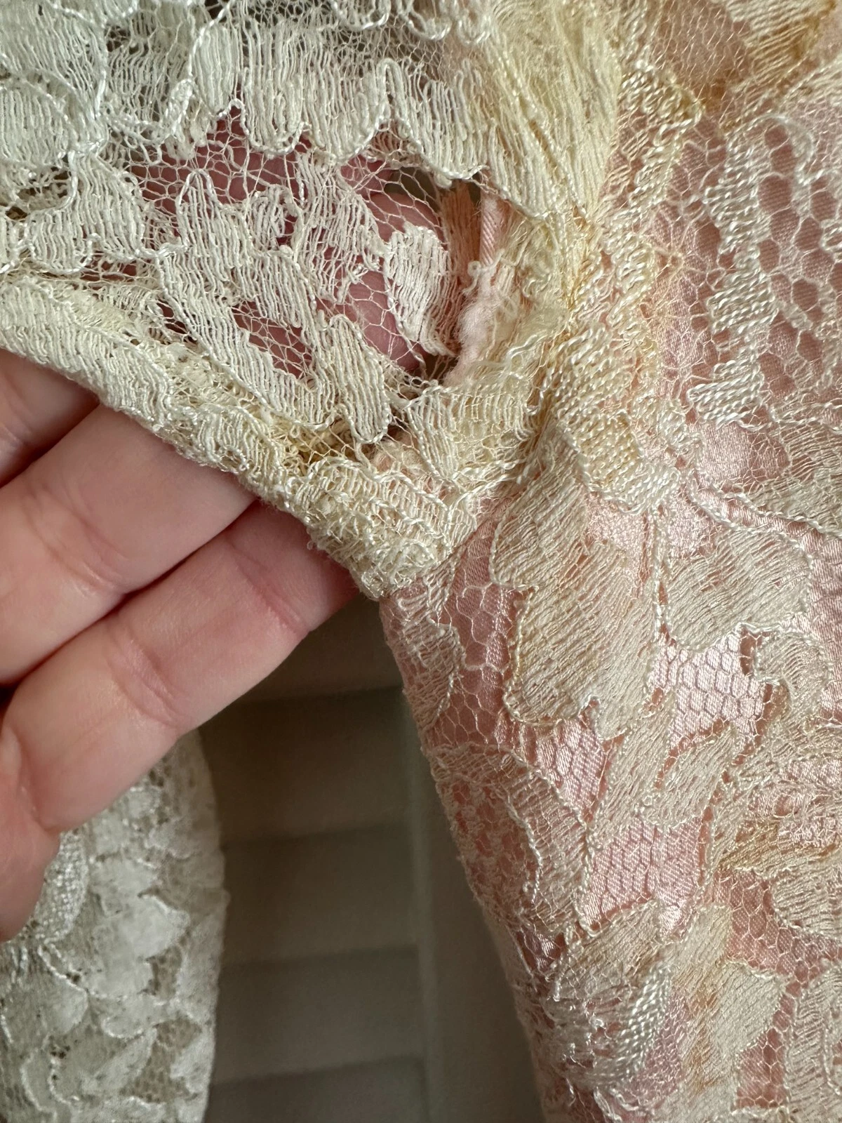 OFF WHITE Abito da sposa vintage anni 50 bianco sporco rosa pizzo raso velo perline treno 30"