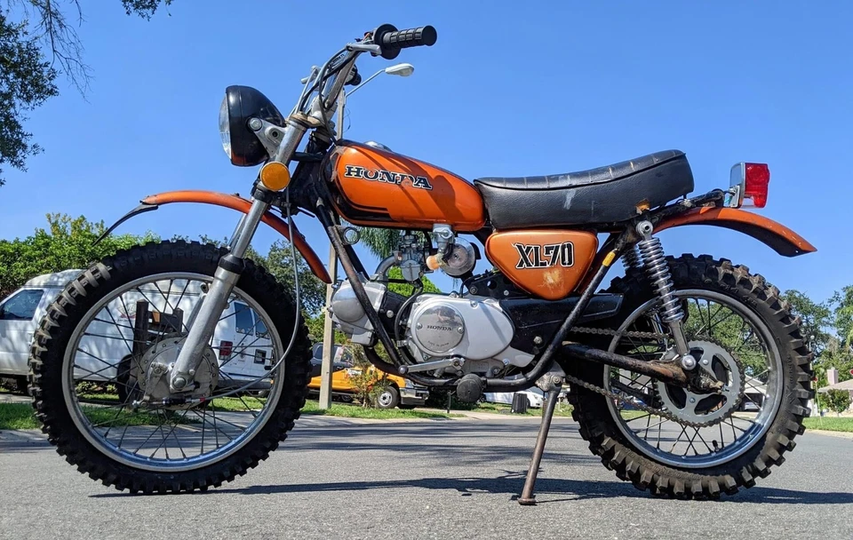 Honda XL70 1971 a 1976 (77100-137-671) asiento sillín pan XL70 motocicleta completa Foto 3 de 4