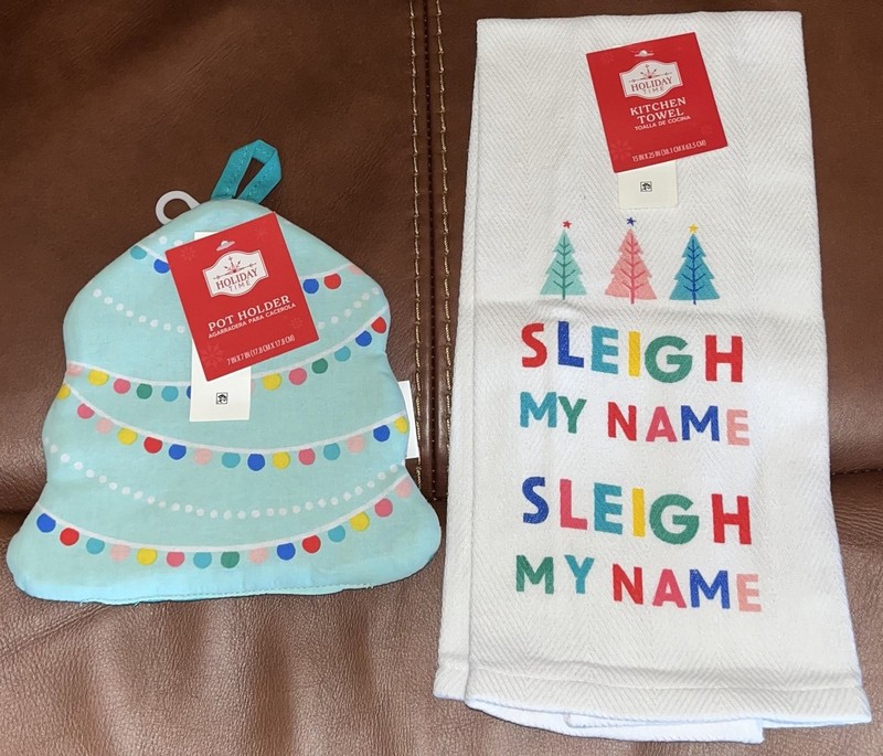 Christmas Tree Shaped Pot Holder & Towel (Set Of 2- 1 Of Each) Lightweight BNWT
