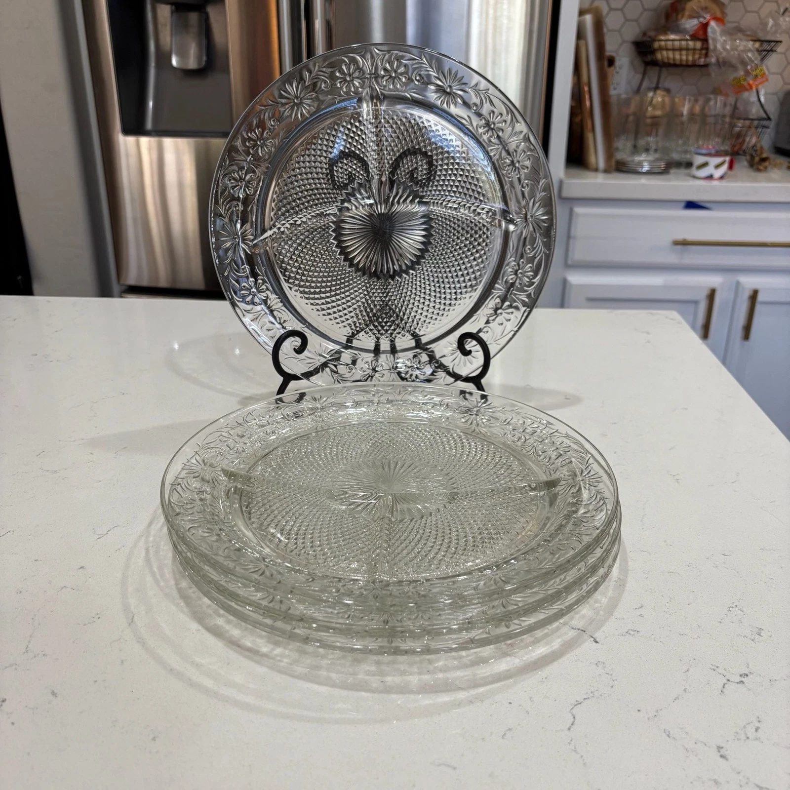 Set of 4 Indiana Glass Tiara Daisy Sandwich Clear Divided Grill Plates 10.25"