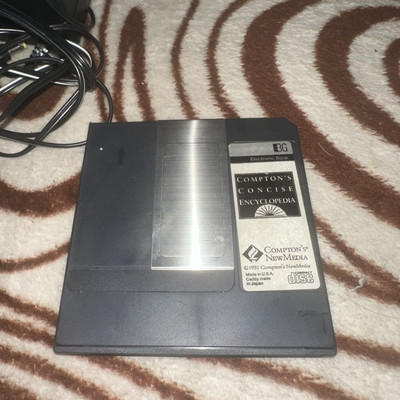 Sony Multi-Lingual DATA Discman Electronic Book Player DD-1EX Box