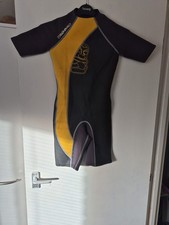 Muta corta Tribord Decathlon gialla e nera