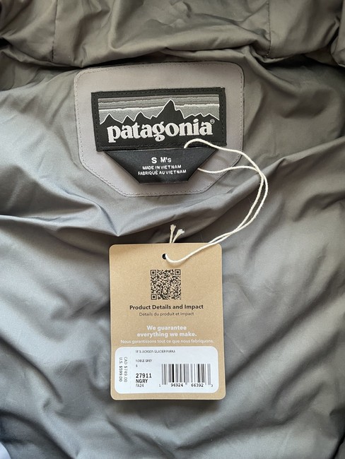 Patagonia Jackson Glacier Parka, 700 down, Waterproof, Mens Small, New, MSRP$599