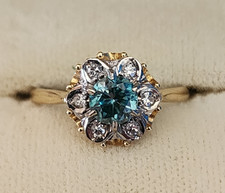 VINTAGE 18K GOLD BLUE ZIRCON AND DIAMOND RING, SIZE M