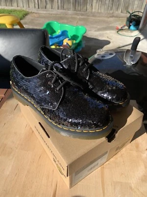 1461 reversible sequin