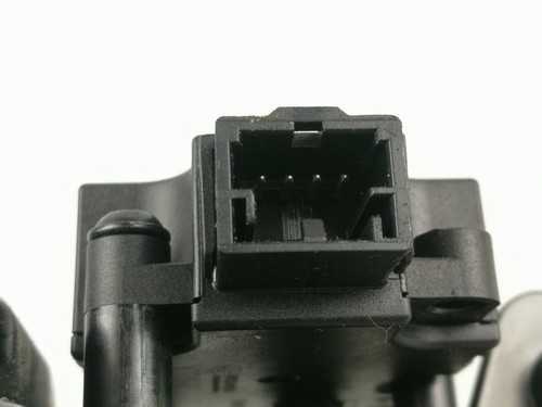 Mercedes Benz C Class 205 Front Left Air Duct With Flap Motor Sensor A2058300100 - Picture 11 of 12