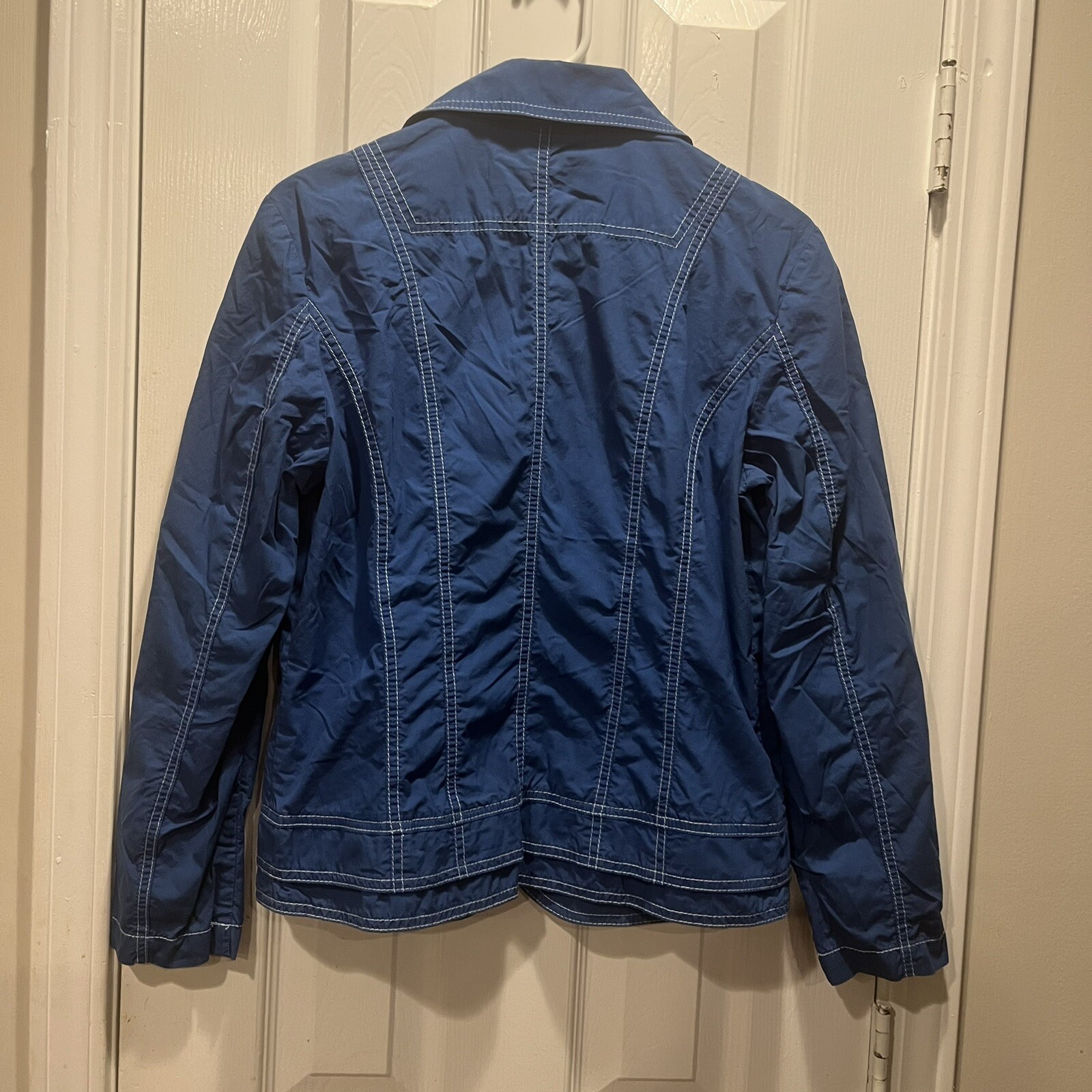 Picture 2 of 11