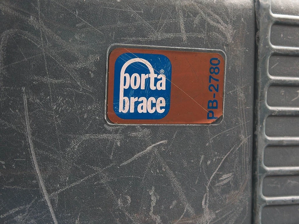 PortaBrace PB-2780 Superlite Vault hard large case PB-2780E 31.9x23.1x15.2" - Image 2 of 4