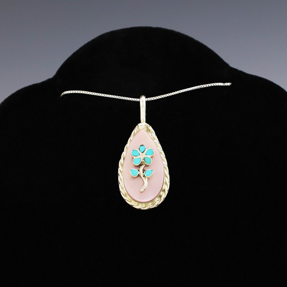 NATIVE AMERICAN ZUNI STERLING SILVER & INLAY FLOWER PENDANT BY