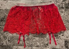 NWT VICTORIA'S SECRET XS/S RED FLORAL LACE SILVER SHINE STRAP GARTER SKIRT BELT