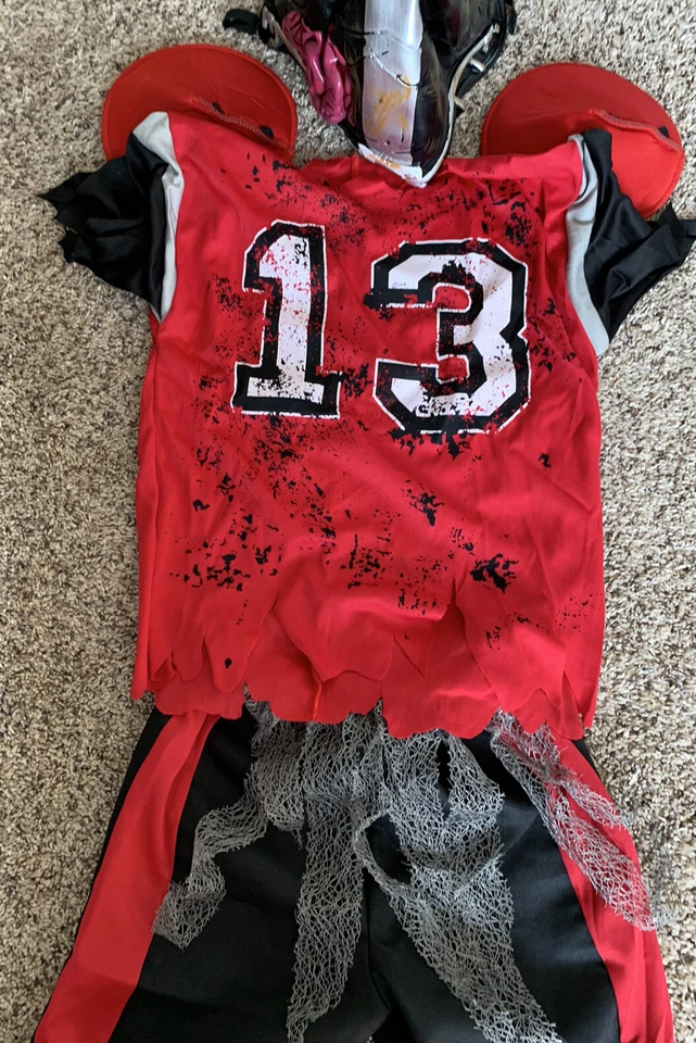 Disfraz de Halloween Zombie Jugador de Fútbol Zona Muerta Talla 6/7 *Falta Bufanda Foto 4 de 4