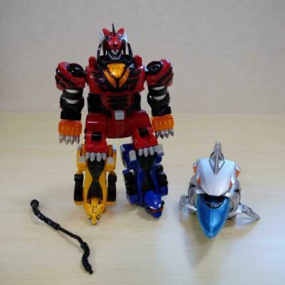 Power Rangers Jungle Fury Gekiranger DX Pride Megazord Shark Set