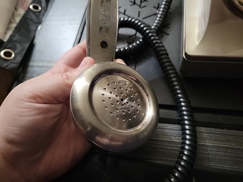 Vintage Style Retro Telephone Crosley Model 302 Brushed Metal Push Button Phone - Photo 4/4