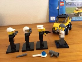 Lego 3658 City Police Helicopter Complete Set With Minifigures Manuals