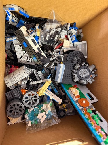 Lego Star Wars/ Architecture City Lot with Razor Crest ! 7.5 lbs | eBay