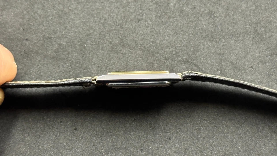 Seiko Quartz Tank Lady - Ref. 7320-5430 - NOS - Immagine 3 di 4