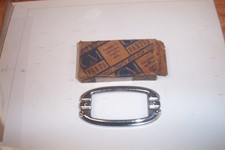 2 Nos Chevrolet 1941ag-ah Parking Lamp Doors 5931551 2 Nos Chevrolet 1941ag-ah Parking Lamp Doors 5931551