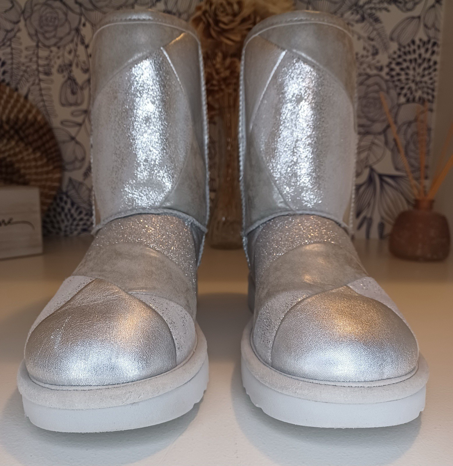 UGG Classic Glitter Patchwork  Suede Fur Sumver S… - image 4