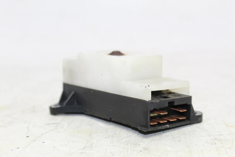 1993 Suzuki Katana 600 Gsx600f Relay Assembly Fuse Box - Image 2 of 4