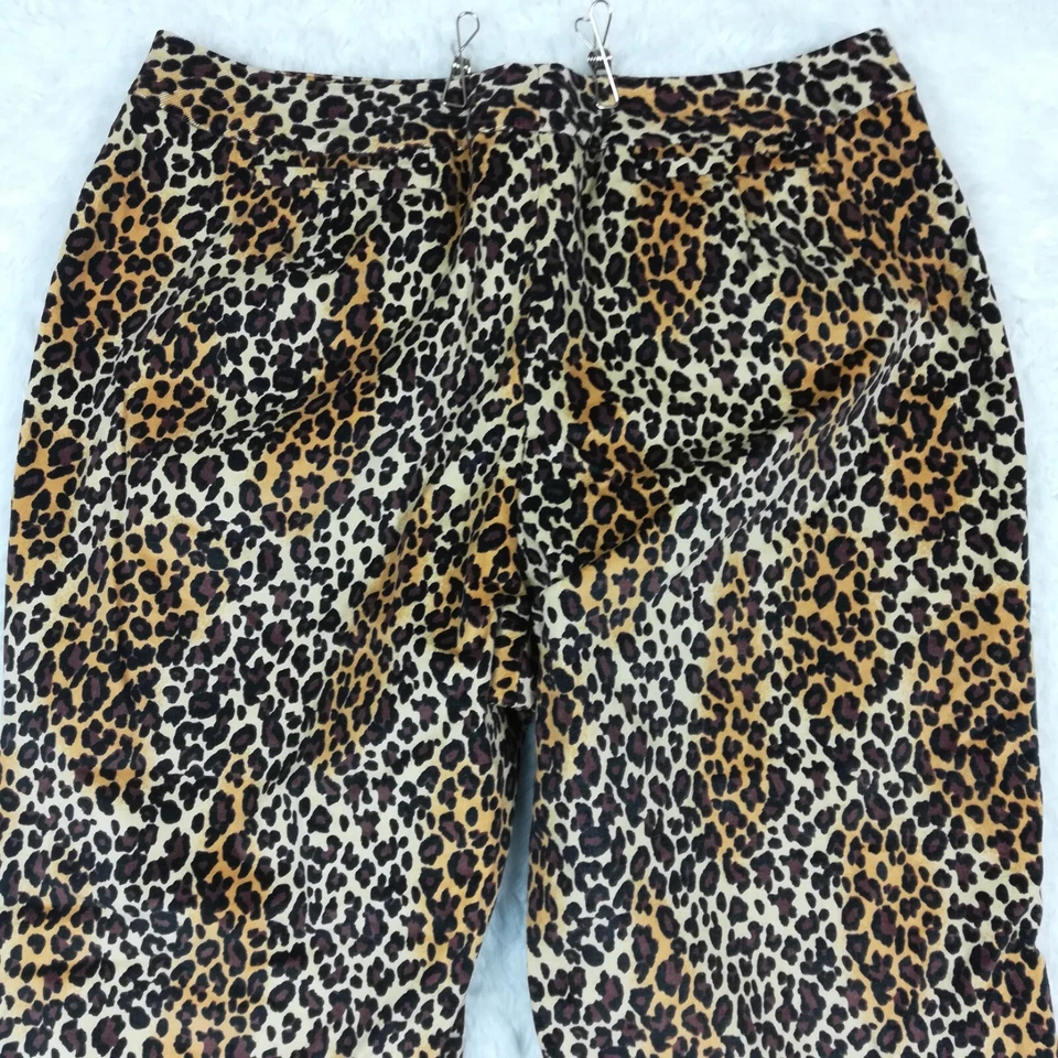 Pantalones para mujer Larry Levine capri estampado de leopardo elástico pana tiro alto 16 Foto 4 de 4