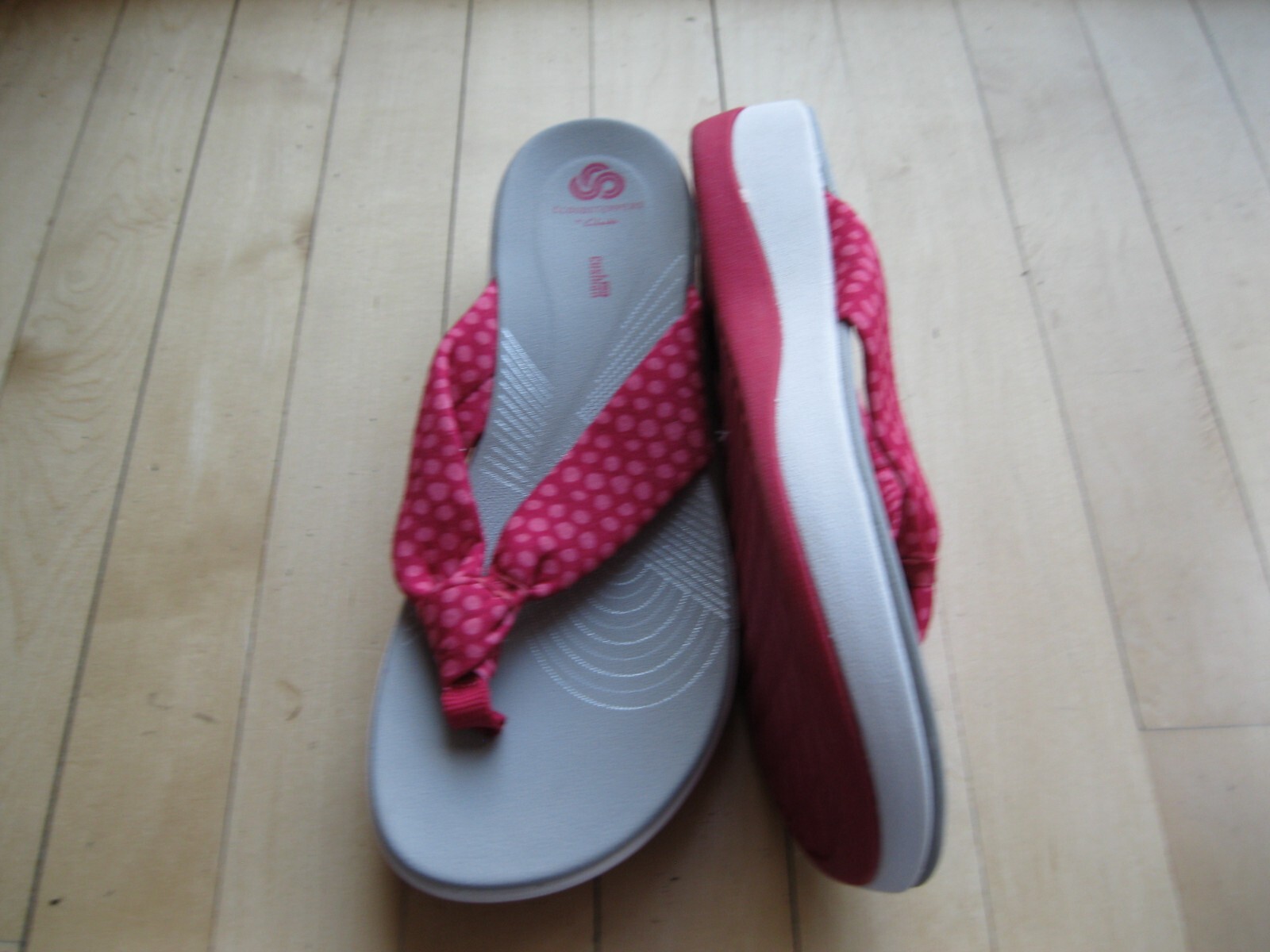Clarks Cloudsteppers Arla Glison Women Cushioned Thong Sandals Rose Red Size 12 New