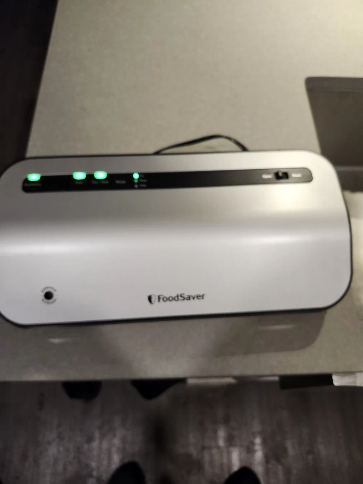 FoodSaver Vacuum Sealer VS2270 With Bags
