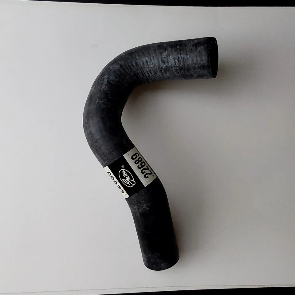 Manguera de radiador inferior Gates 22689 moldeada para Toyota RAV4 2001-05 Foto 3 de 4