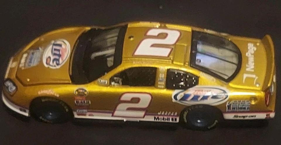 2007  RARE WORLD GOLD AWARD Kurt Busch World Beer Challenge, Dodge MILLER LITE 2 - Image 2 of 4