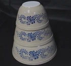 Set of 3 Vintage Pyrex Homestead Nesting Mixing Bowls Tan Speckled Blue