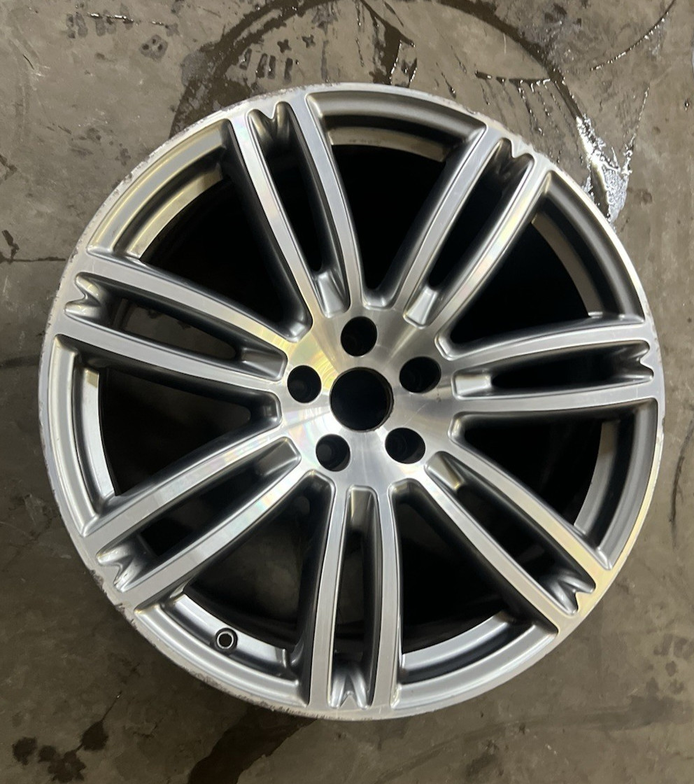 #97410 #1 15-18 MASERATI GHIBLI OE USED WHEEL REAR 20X10.5 6700016860