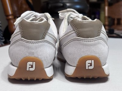 FootJoy Club Casuals 92388 Men's Golf Shoes 7.5M Spikeless White