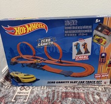 ZERO GRAVITY SLOT CAR TRACK SET- Hot Wheels- Brand new