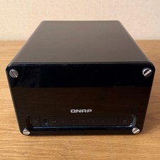 QNAP  TS-219 2-bay desktop NAS with power supply and 2 x 2TB Seagate drives