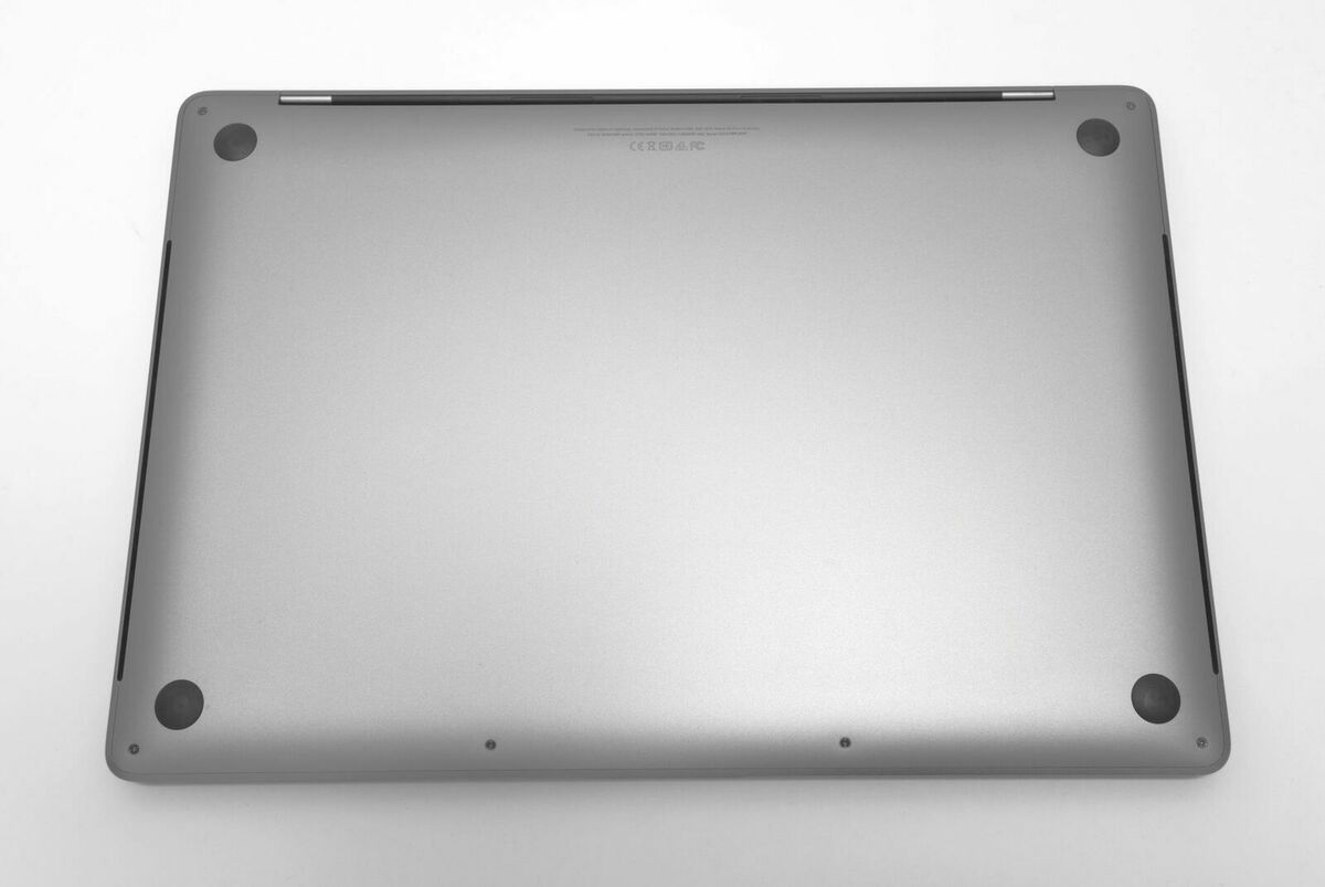 Apple MacBook Pro 15 2018 - 32GB 1TB SSD TOUCH BAR 4.1GHz -6 Apple MacBook Pro 15 2018 - 32GB 1TB SSD TOUCH BAR 4.1GHz -6