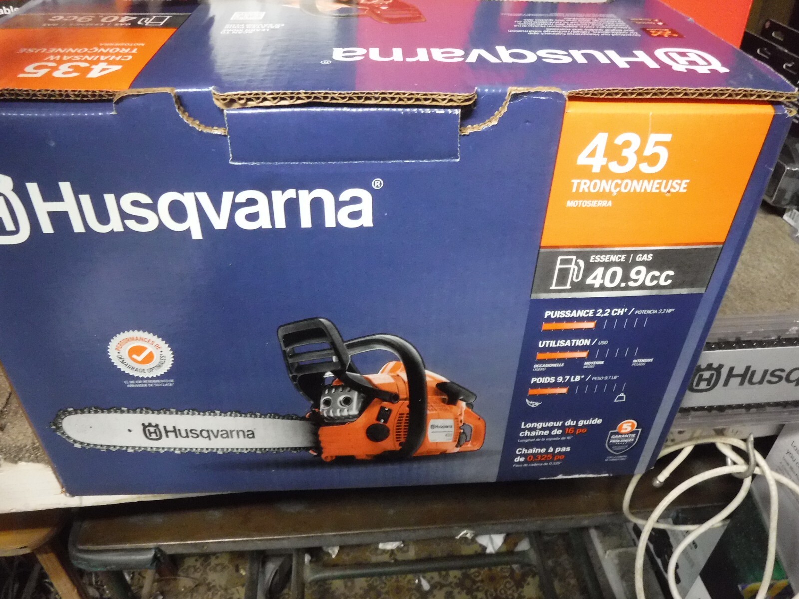 Husqvarna 435 40.9-cc 2-cycle 16-in Gas Chainsaw in the Chainsaws  department at