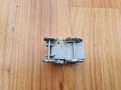 DANBURY MINT CLASSIC 1898 BENZ 34HP PEWTER REPLICA MODEL CAR - Picture 3 of 3