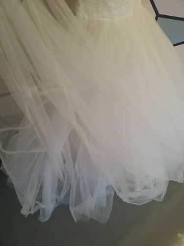 Oleg Cassini Brautkleid gebraucht (Größe 8) elfenbeinweiß trägerlos Raffung Glocke - Bild 6 von 17