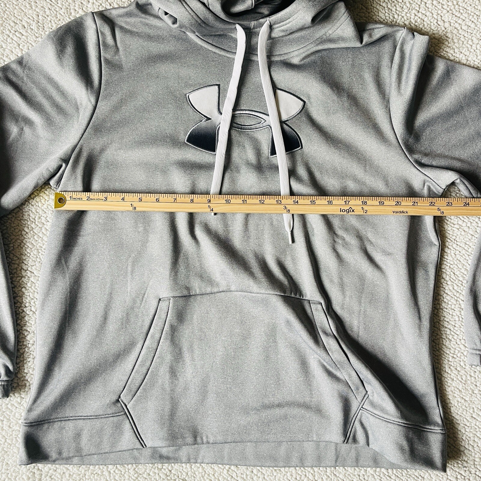 Under Armour  Logo Polyester Pullover Light Gray … - image 6